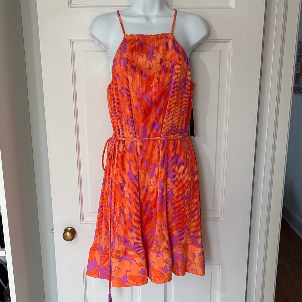 Taylor dress L NWT